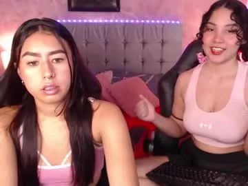 nia_couple from Chaturbate is Freechat