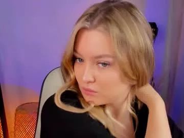 vesta_bella from Chaturbate