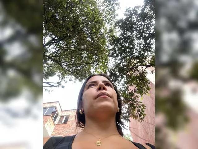 APRILHILL on BongaCams