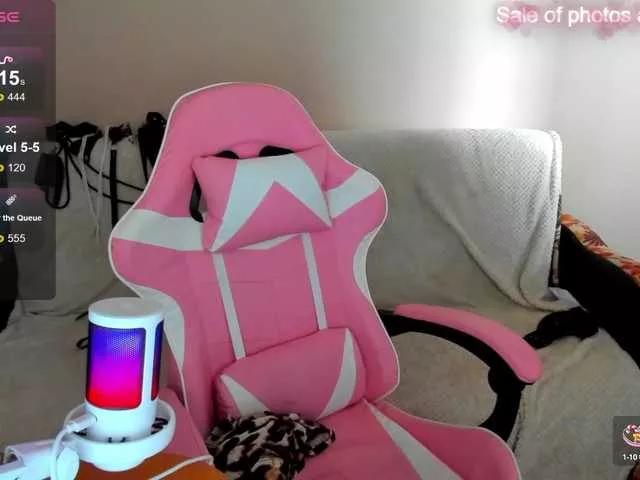 ElliMilka on BongaCams 