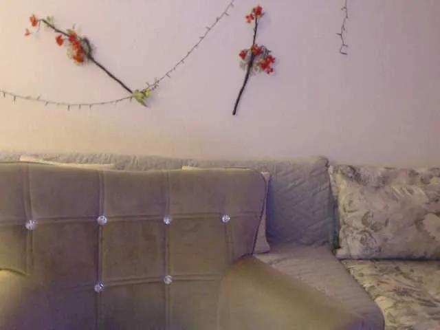 goodSnowQueen on BongaCams 