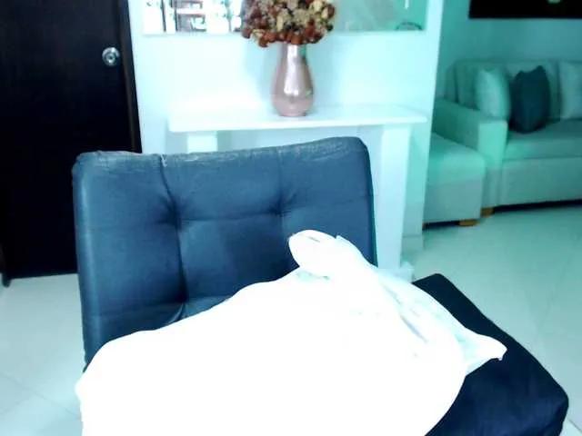 julietjohnson — It excites me to talk to me a lot during sex, strong and aggressive sex, oral sex and give me many kisses during sexual intercourse.