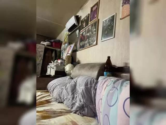 Letti28 on BongaCams 