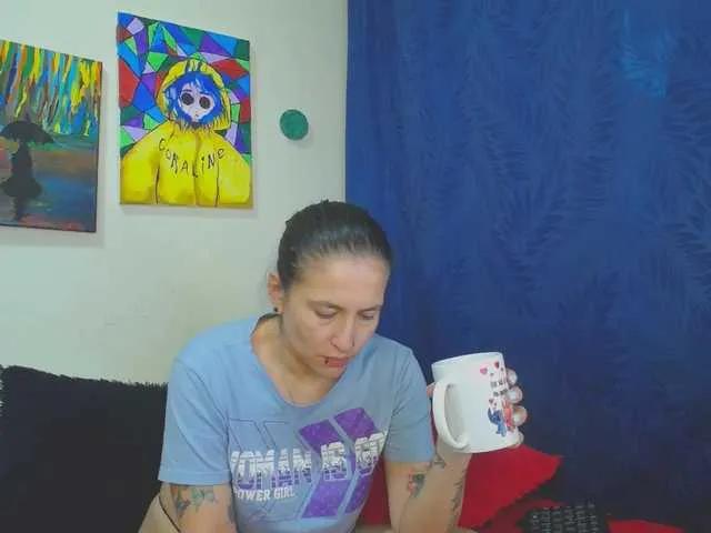 leyla-hot on BongaCams 