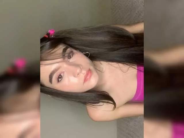 Lola7777 on BongaCams 