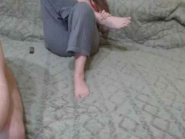 Lovvebirds on BongaCams 