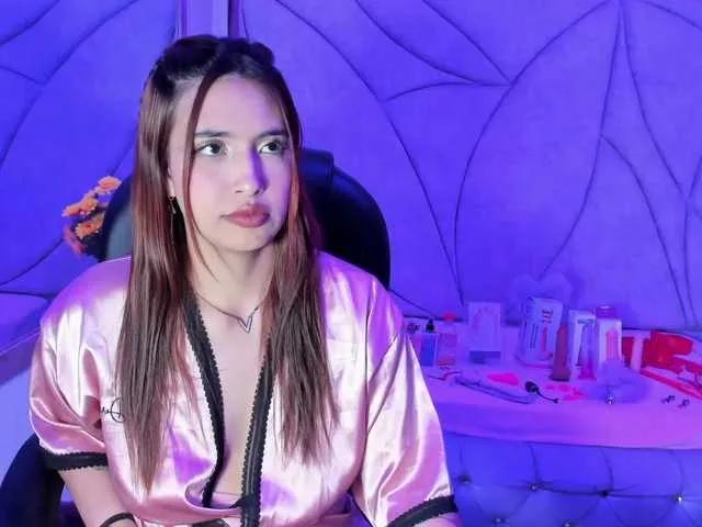 TammyBlackk — In my show, you can enjoy a unique and exciting experience, full of sensuality and passion. I like to play role -playing games, make sensual dances and share my thoughts and feelings with my spectators.