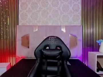 adisson_tay — GOAL:    finger  in pussy [69 tokens remaining] play with my patterns 55,111,222,333,500 for make me moan and wet #ebony #latina  #anal  #bigass #skinny