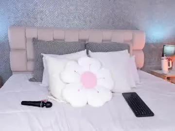 ah_mara — GOAL: TAKE OFF SOCKS AND SHOW FEET COME PENT ME WITH MY LEGS UP   #feet #daddysgirl #18 #latina #stockings