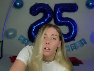 aussielulu — OPEN MY FIRST BDAY GIFT [250 tokens left] #AUSSIE #BIRTHDAY #SMALLTITS #BIGASS