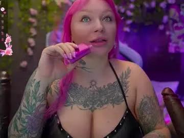 blackedbarbie — Let's find out who is the tiniest and the biggest here?! Lovely tips 77/101/171/222/666/1629 [944 tokens left] #bigboobs #sph #cuckold #bbc #sissy