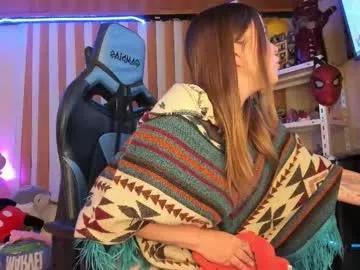 kloelamaravilla18 — OIL SHOW TONIGHT ... @GOAL 25 SKIRT OFF @GOAL 40 #latina #bigass #bigboobs #curvy #squirt - Multi-Goal :  reach goal 40 and find out #Lovense #Ohmibod #interactivetoy