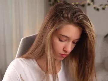 little_poetry on Chaturbate