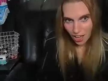 queenhazy — make me smile. #new #pvtopen #blonde #natural #booty #girlnextdoor