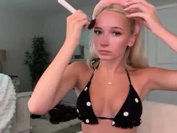 roxyrain2736 — Roxyrain2736's room #new #blonde #18