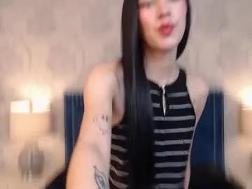 sara17_ on Chaturbate 