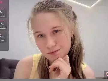 yana_squrel_22 on Chaturbate 