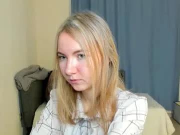 yuricazel — hello everyone, i'm Alesia, my goal for today: i will tease you with my legs #new #18 #shy #blonde #young [0 tokens remaining]
