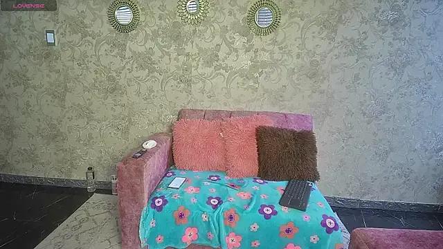 Abby-Blonde on StripChat 