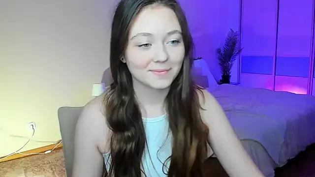 AlluringLookk on StripChat 