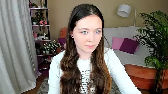 AlluringLookk on StripChat 