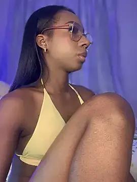 AmyRoss_1 — suck my tits