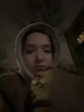 bambi_lu — open door + go out in panties only 