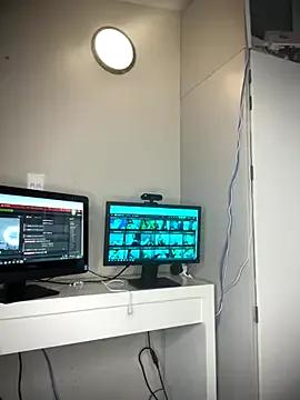 Bustygoddess32 — SUCK BOOBSS