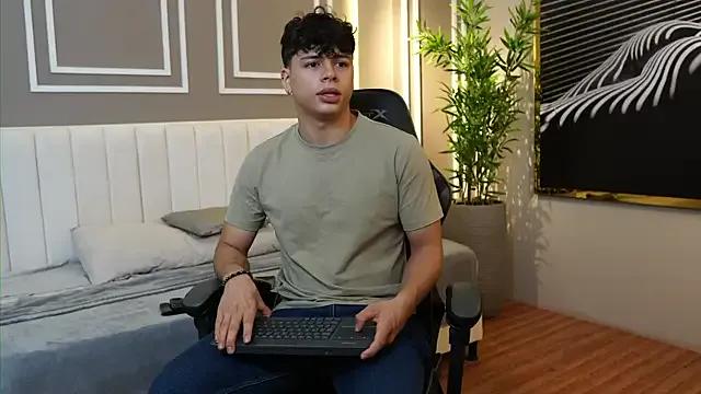 Ethan_occonor — cum show in public