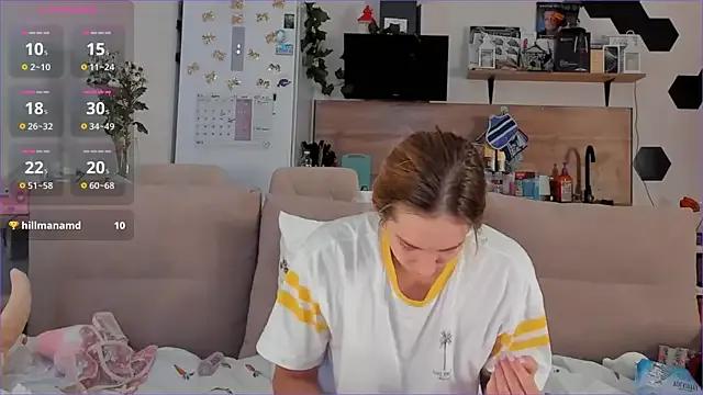 Girl_alone_home — Freechat on StripChat