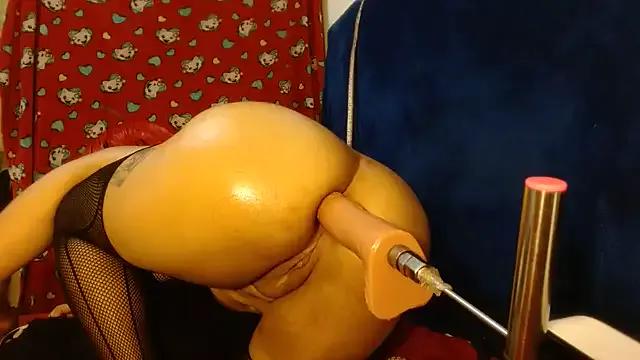 kattislut77 on StripChat 