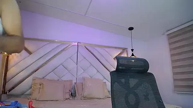 luxurycoupl on StripChat 