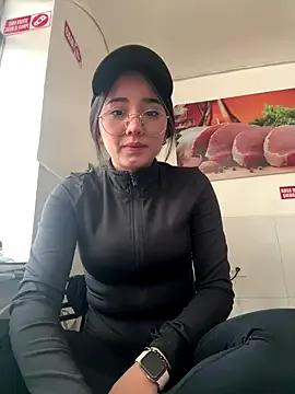 Michelle_Zoe — MASTURBATION IN MY STORE 