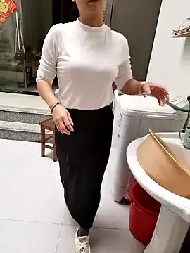 mimi520 on StripChat 