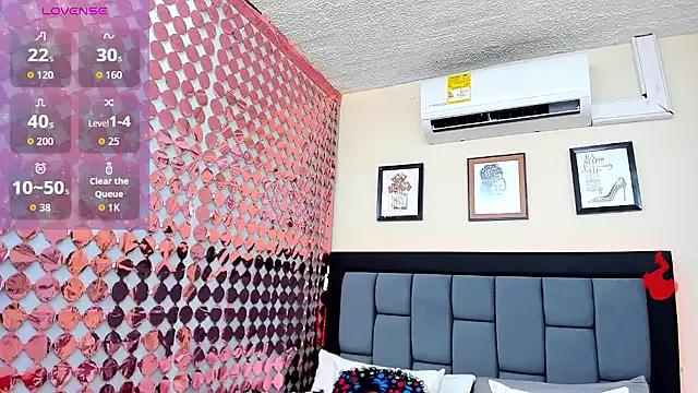 VioletaCollins — Twerk 